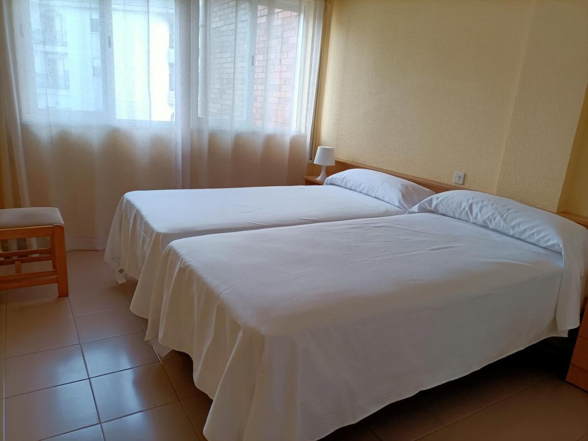 Apartamentos Zenit Mar 노하 외부 사진