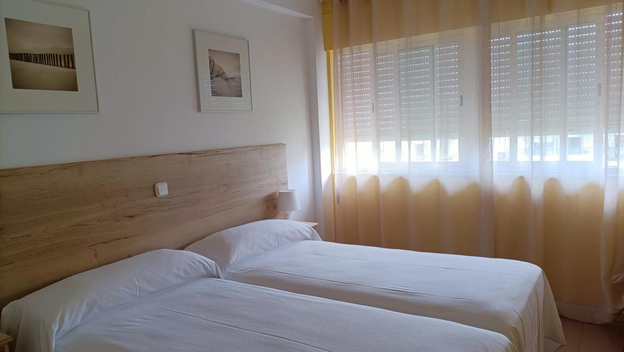 Apartamentos Zenit Mar 노하 외부 사진