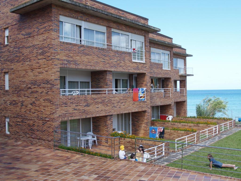 Apartamentos Zenit Mar 노하 외부 사진