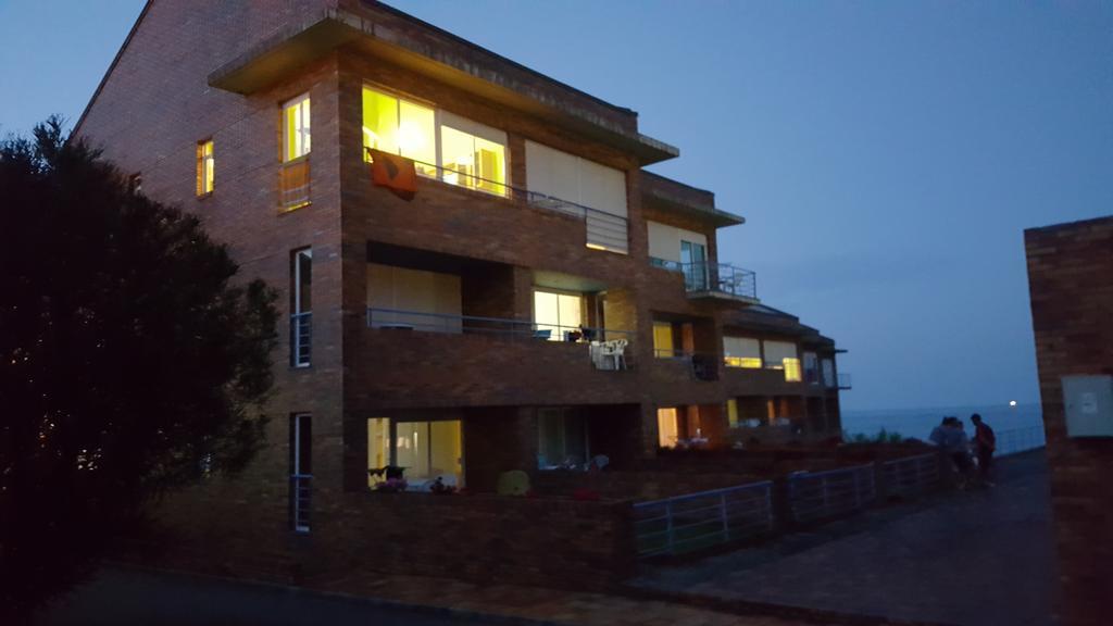 Apartamentos Zenit Mar 노하 외부 사진